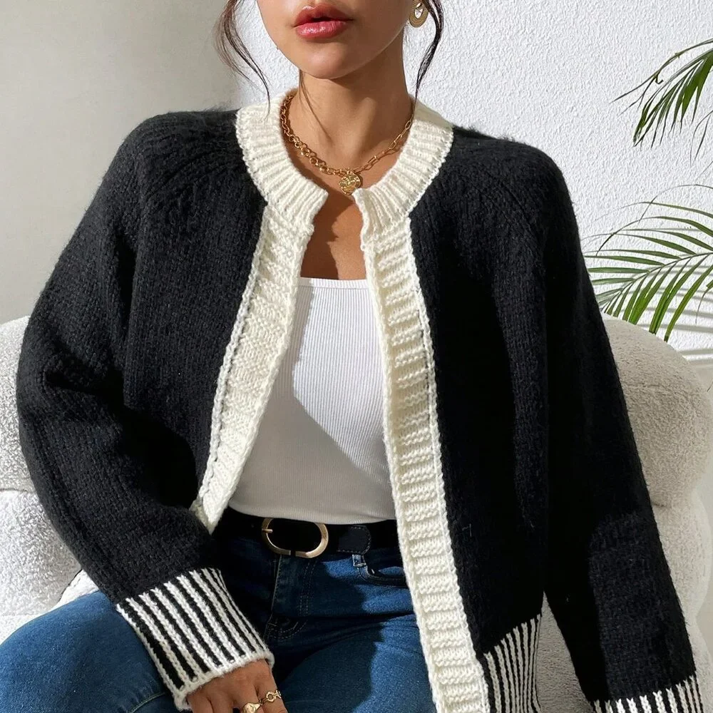 Black And White Casual Women's French Fashion Versatile Striped Knitted Cardigan - Picture 1 of 6